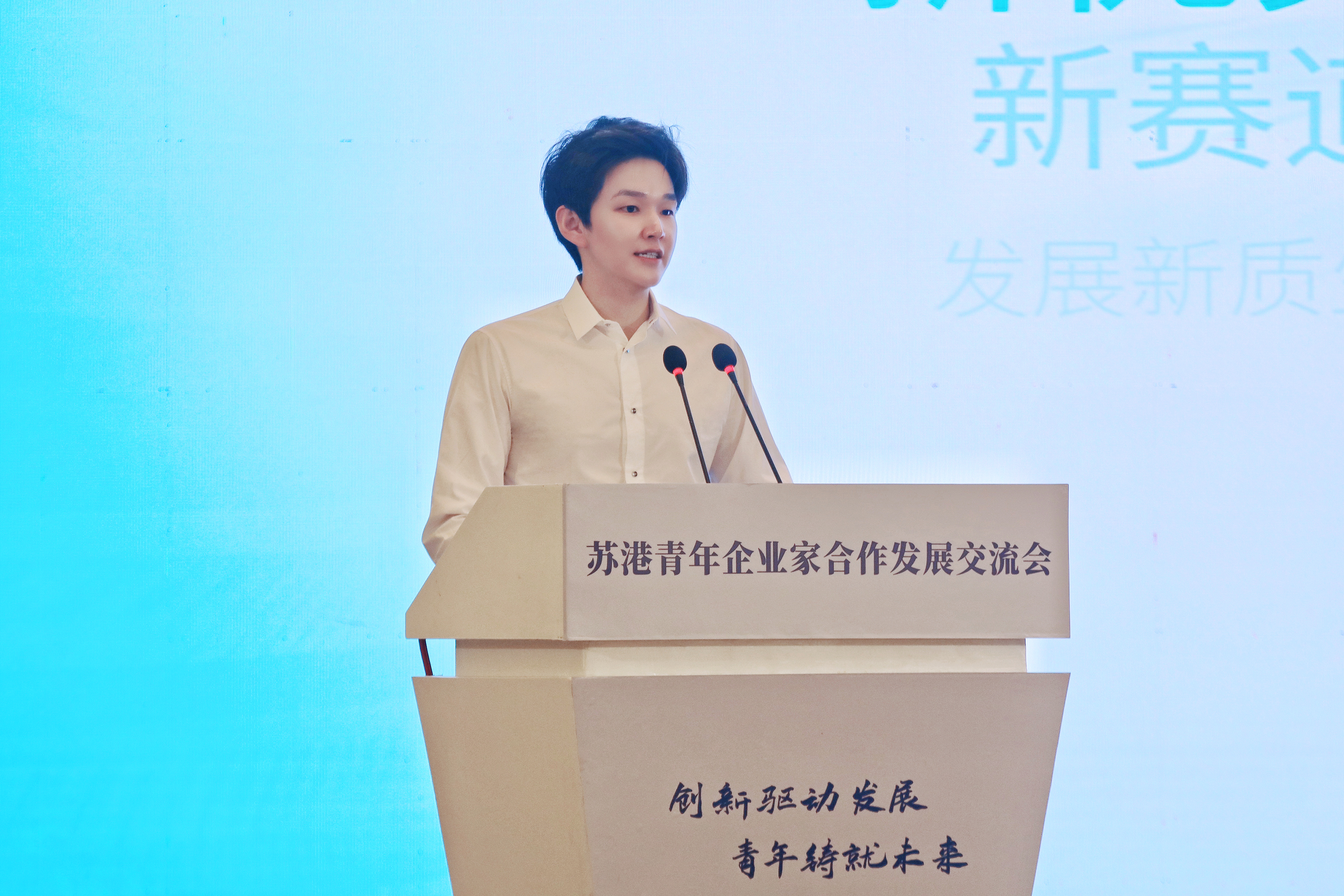 л�������������ո�������ҵ�Һ������������� �ᳫ�����黳�����쾫�񡢹��ʻ���Ұ